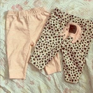 Baby girl’s bottoms